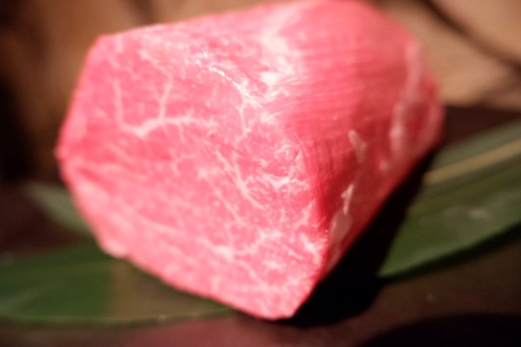 品川の鉄板焼きダイニング【円居-MADOy-品川】でシャトーブリアンのステーキを堪能